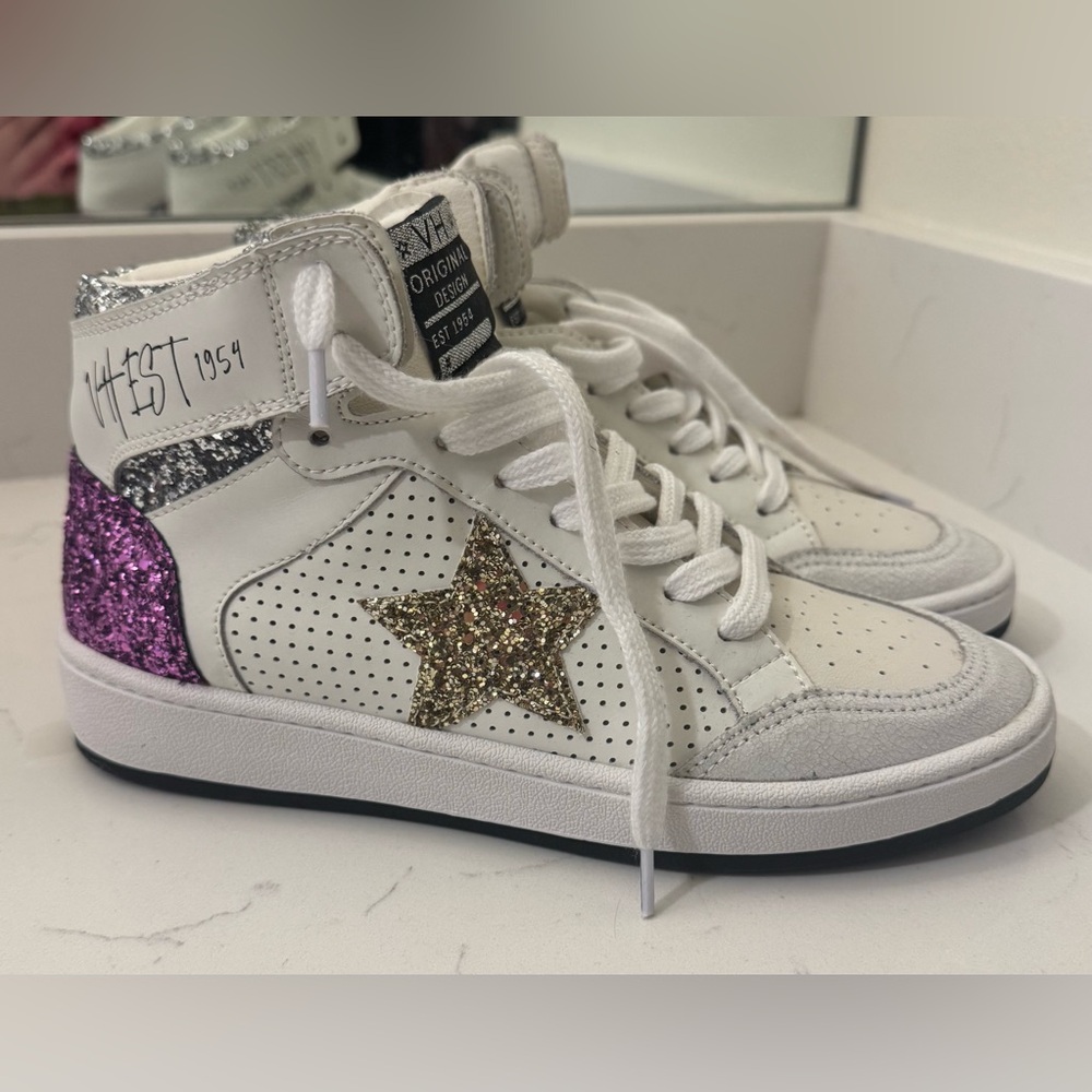 Womens Vintage Havanas purple mid top sneaker NWOT